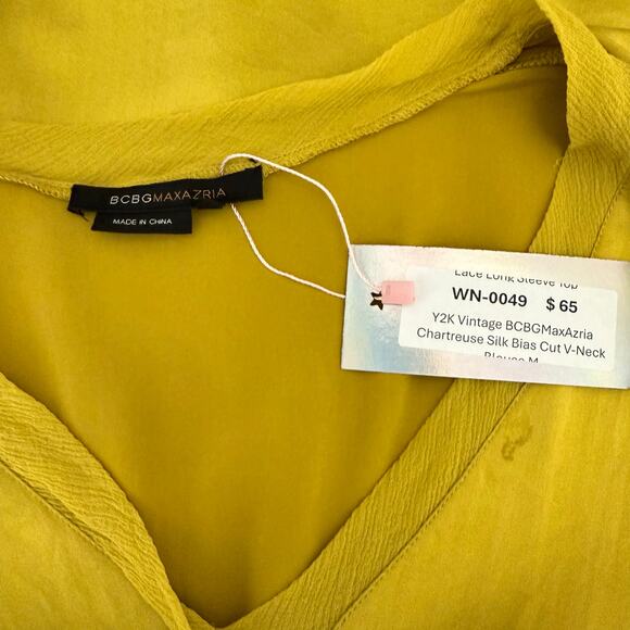 Y2K Vintage BCBGMaxAzria Chartreuse Silk Bias Cut V-Neck Blouse M - Picture 7 of 7